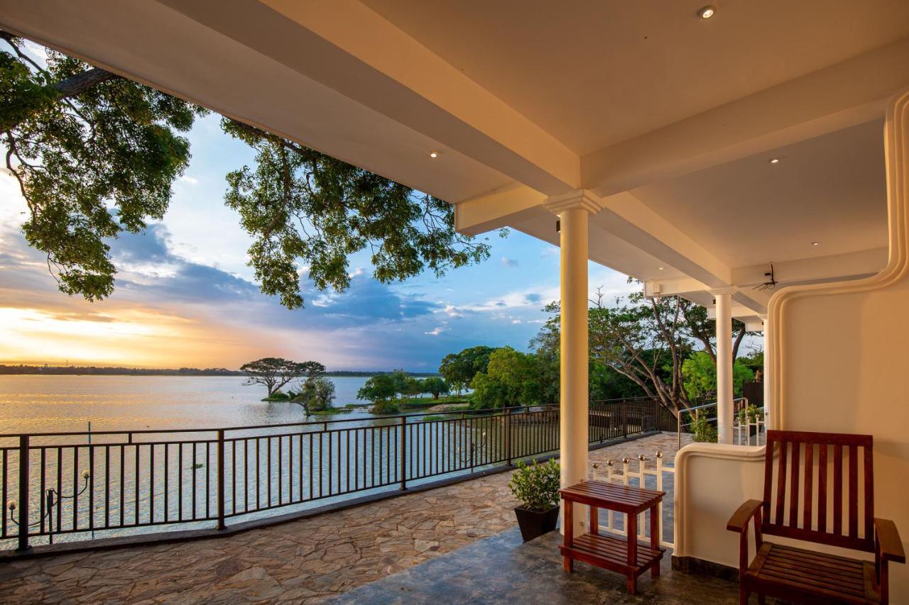 Olu Villa Resort Tissamaharama Buitenkant foto